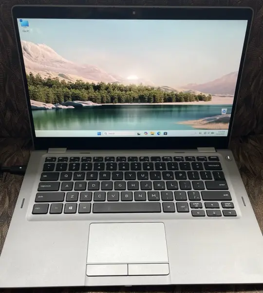 Laptop Dell Latitude 5310 2-in-1  Tactil 13.3" i5-10310U 16GB 256GB SSD Win11