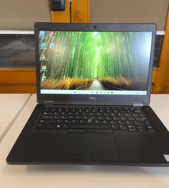 Laptop Dell Latitude 5490 Intel Core i5-7300U 8GB RAM 256GB SSD Windows 11