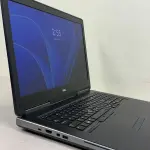 Laptop alto rendimiento Dell Precision 7720, 17" (Xeon E3-1545M, 32 GB RAM, 500 GB SSD, 8GB NVIDIA
