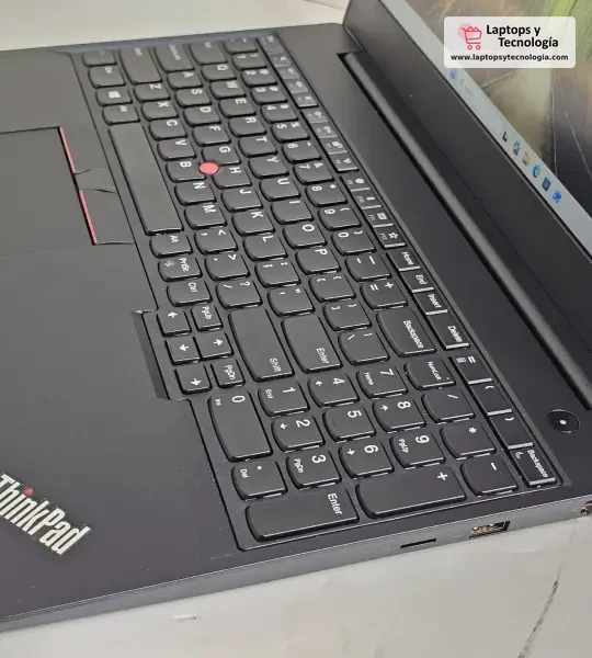 Laptop Lenovo ThinkPad E590 Laptop - 1.6 GHz i5-8265U 8GB 500HDD 128SSD 15.6"